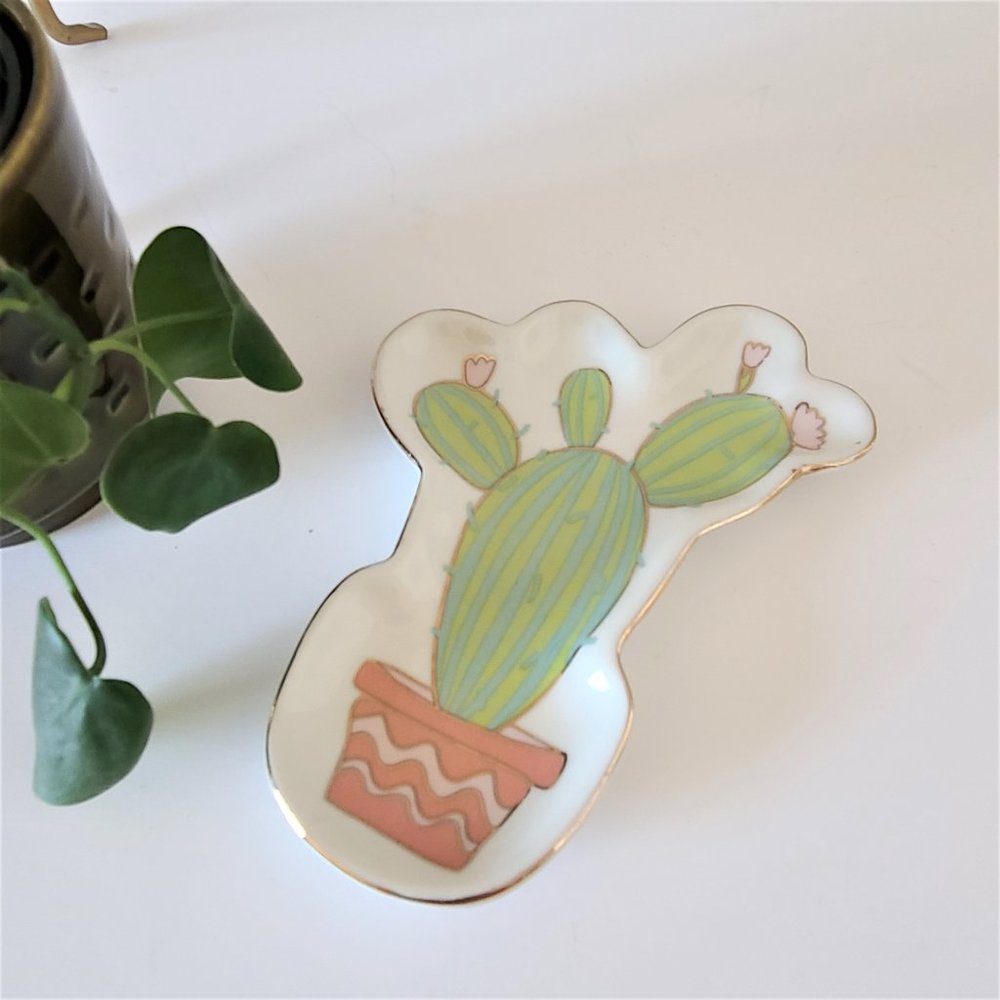 Cactus ceramic trinket dish. - Picture 2 of 4